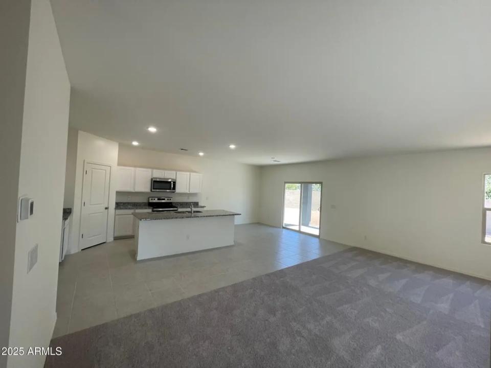 Real Estate Picture 13