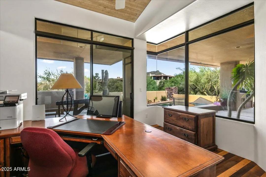 Real Estate Picture 17