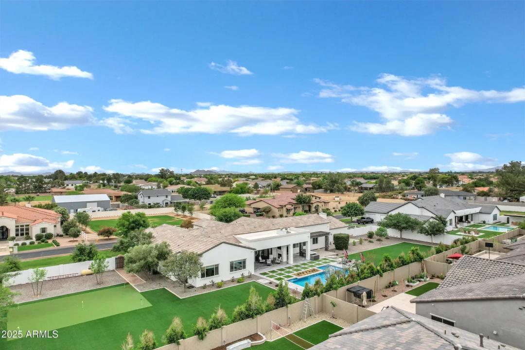 Real Estate Picture 79