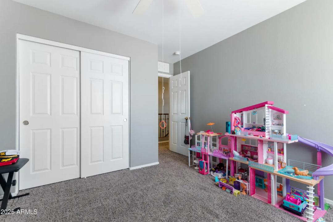Real Estate Picture 36
