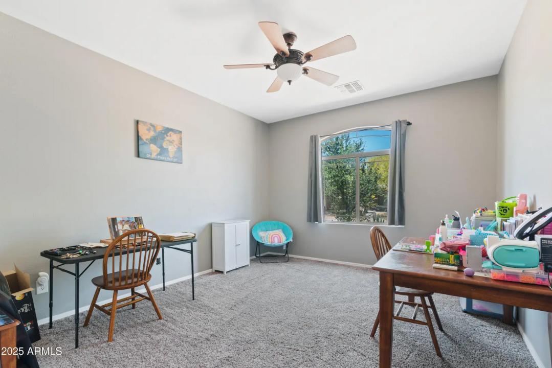 Real Estate Picture 6
