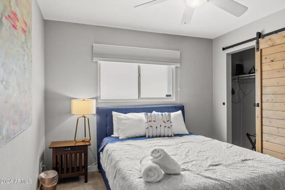 Real Estate Picture 16