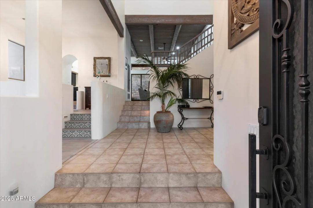 Real Estate Picture 11