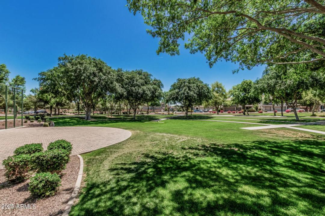 Real Estate Picture 41