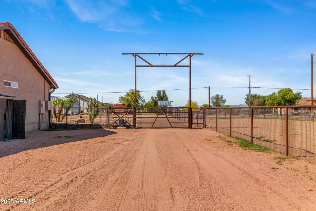Real Estate Picture 60