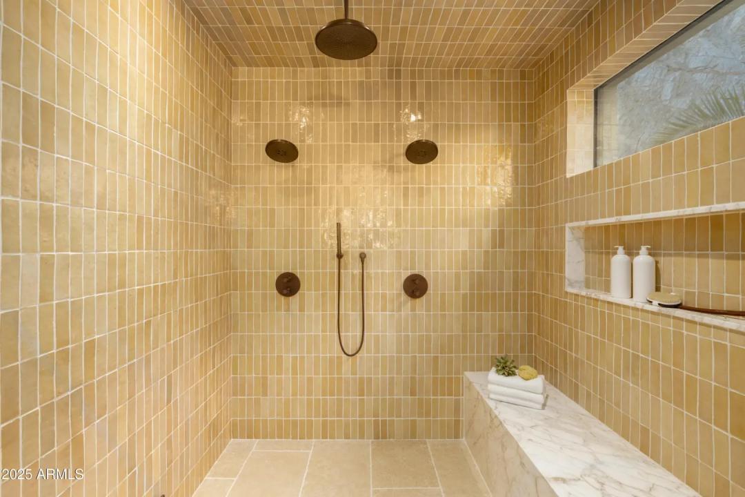 Real Estate Picture 25