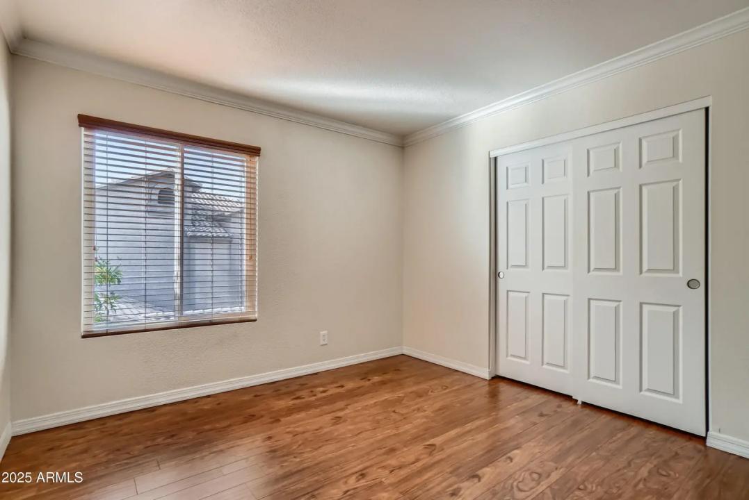 Real Estate Picture 12