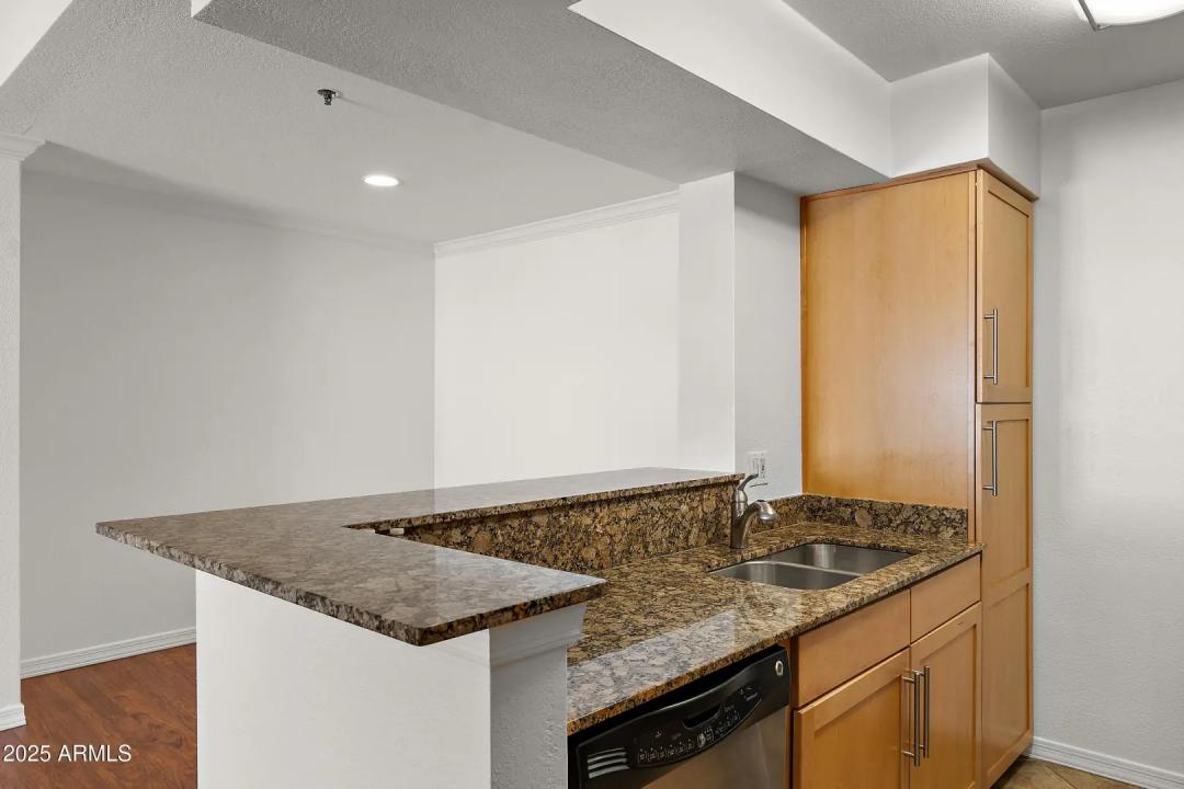 Real Estate Picture 2