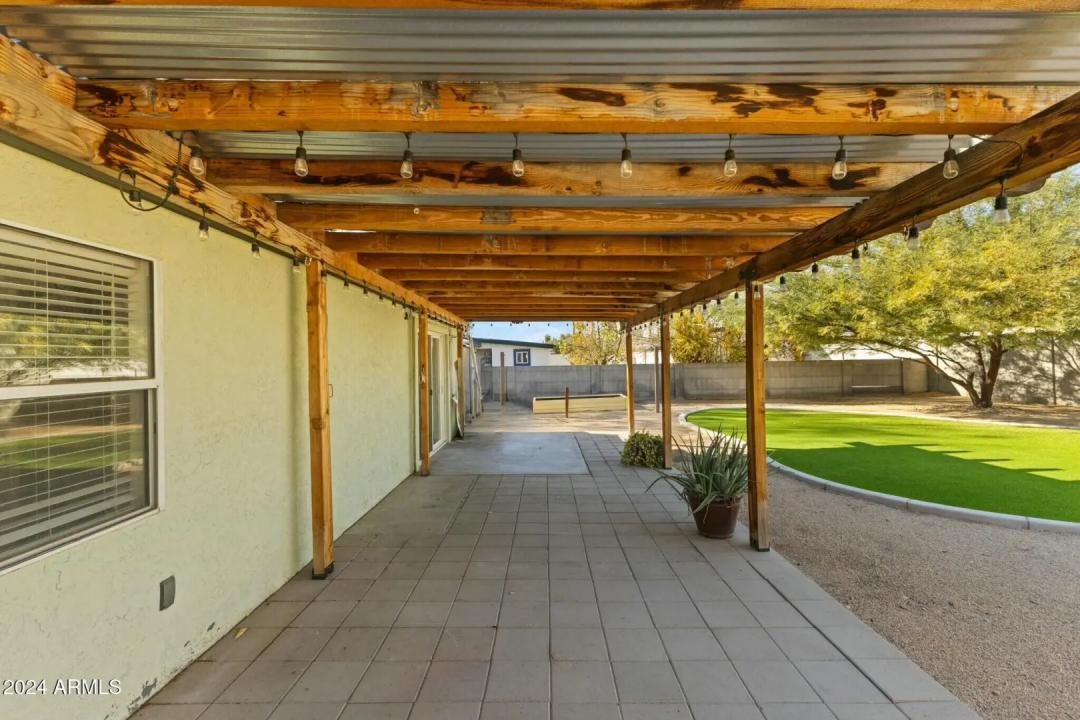 Real Estate Picture 26