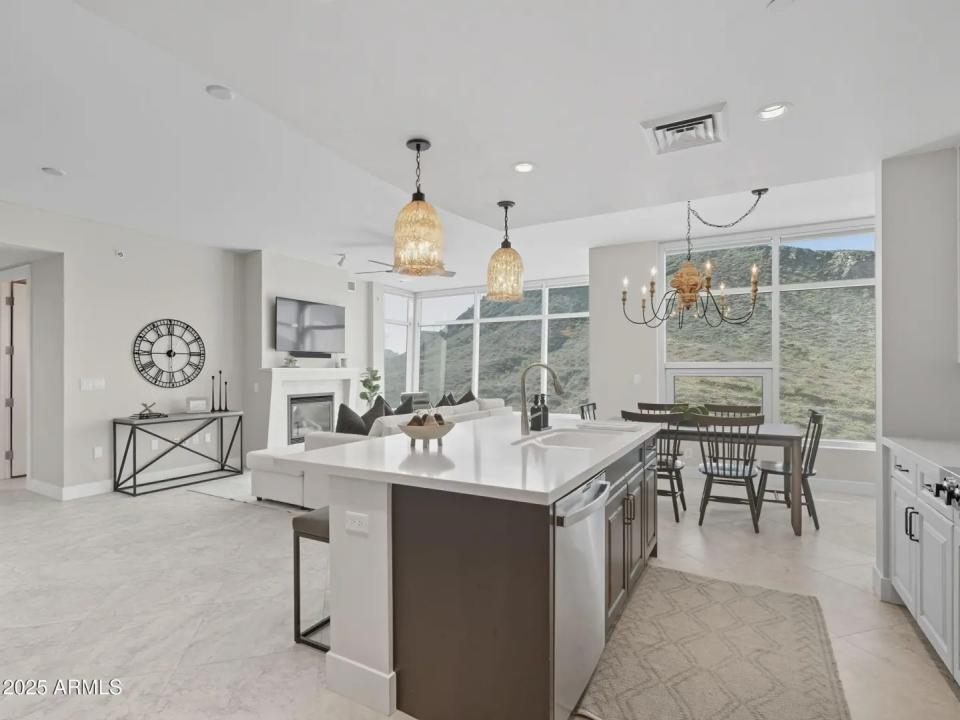 Real Estate Picture 19