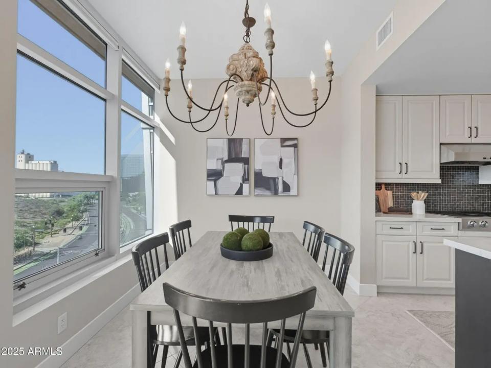 Real Estate Picture 20