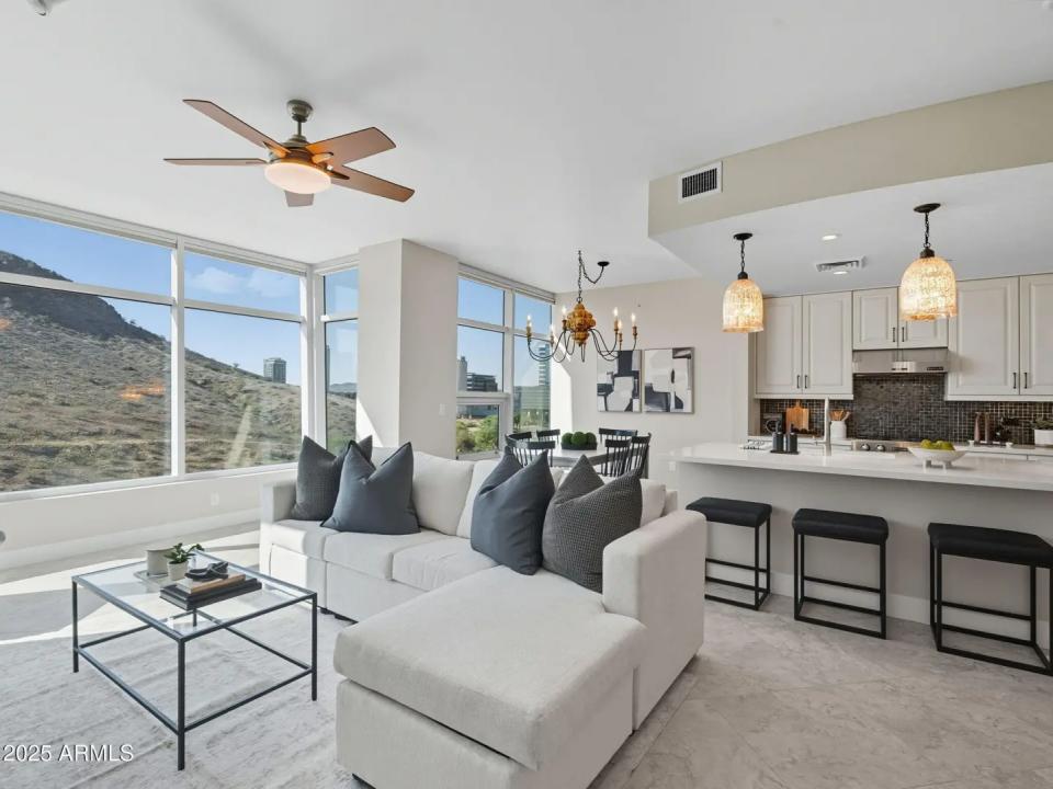 Real Estate Picture 16