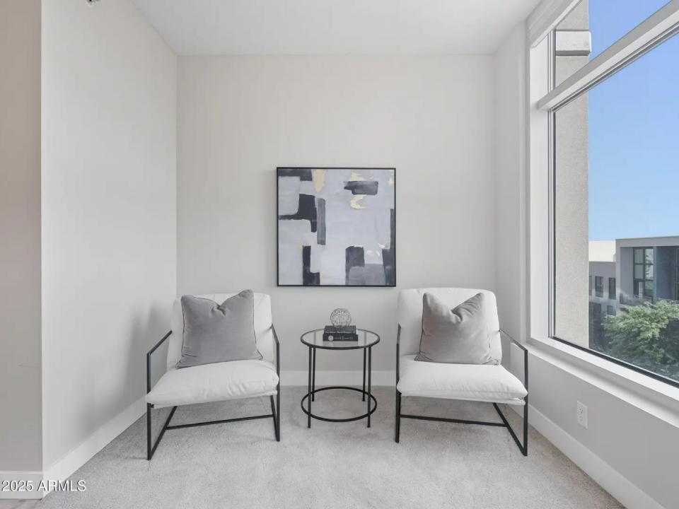 Real Estate Picture 23