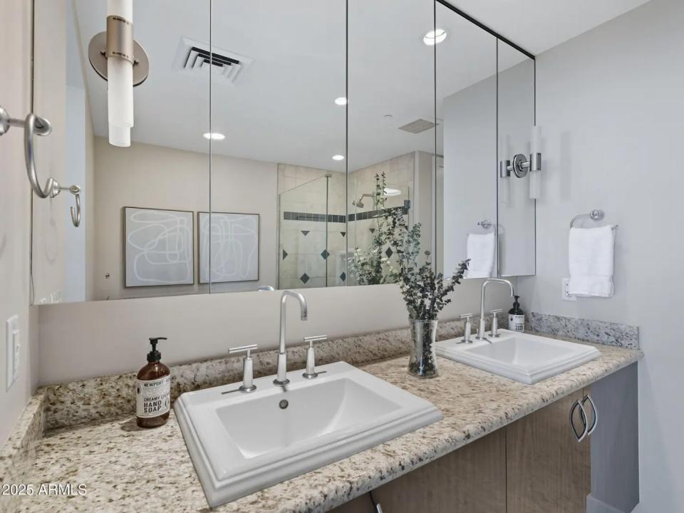 Real Estate Picture 28