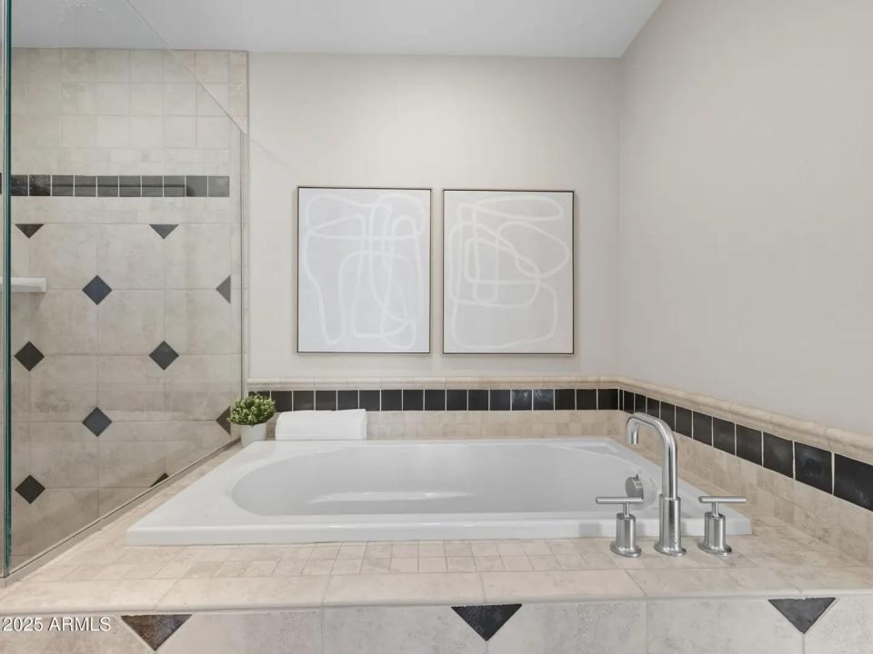 Real Estate Picture 30