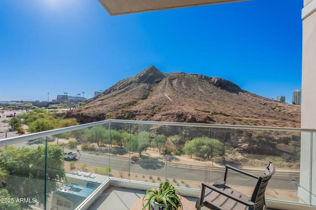 Real Estate Picture 25