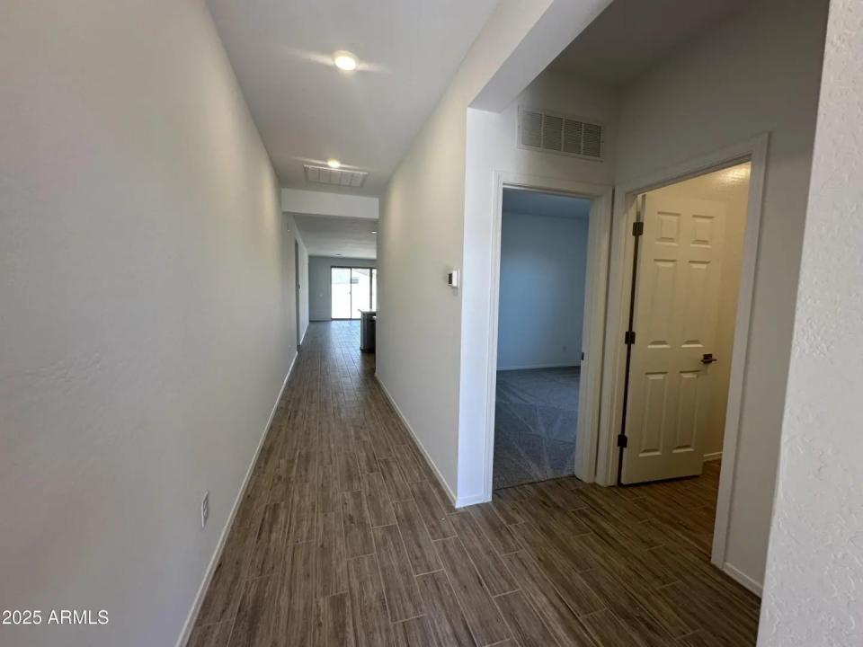 Real Estate Picture 3