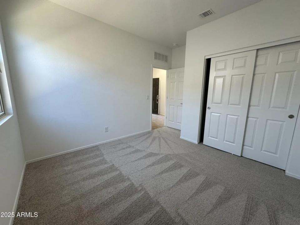 Real Estate Picture 9