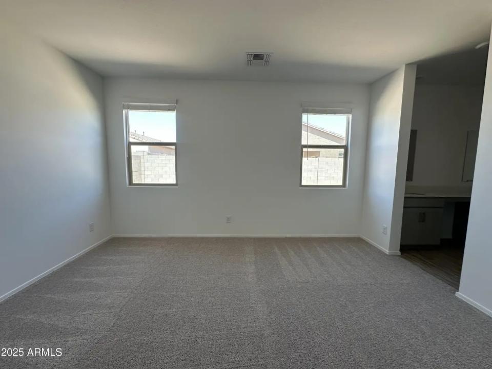 Real Estate Picture 19