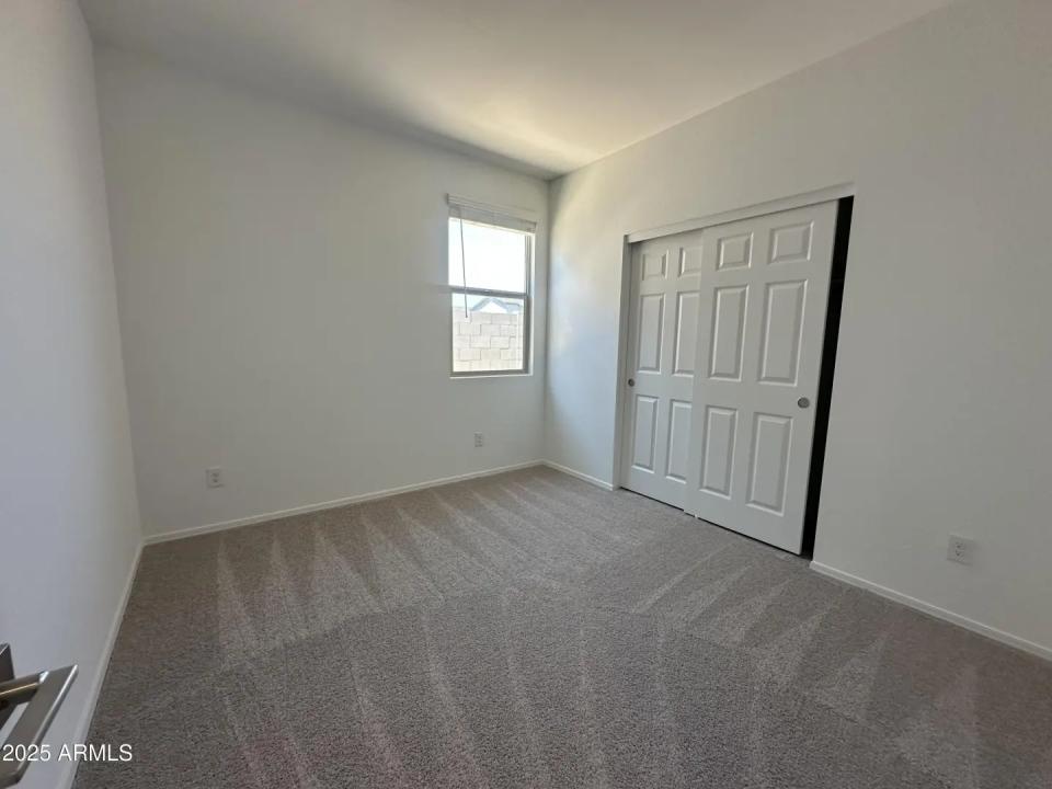 Real Estate Picture 27
