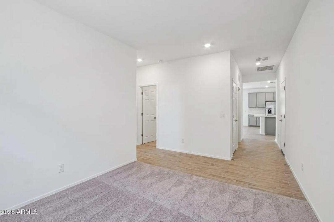 Real Estate Picture 15