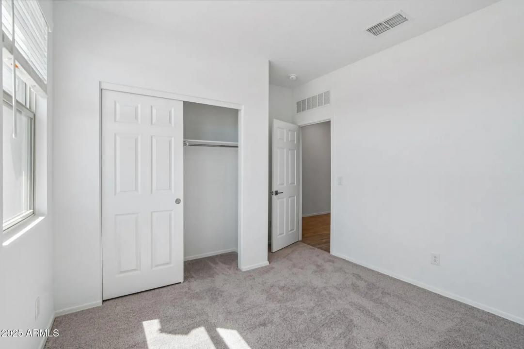 Real Estate Picture 18