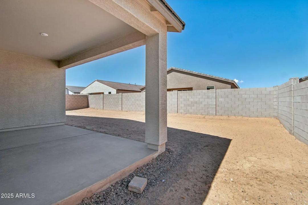 Real Estate Picture 42