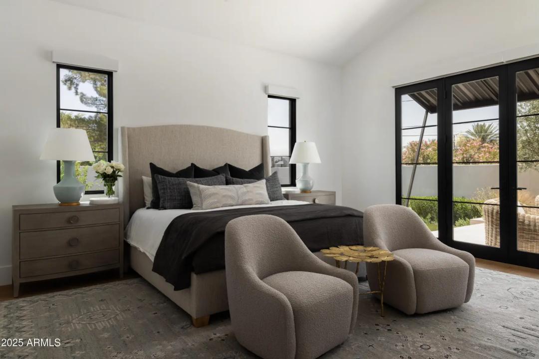 Real Estate Picture 7