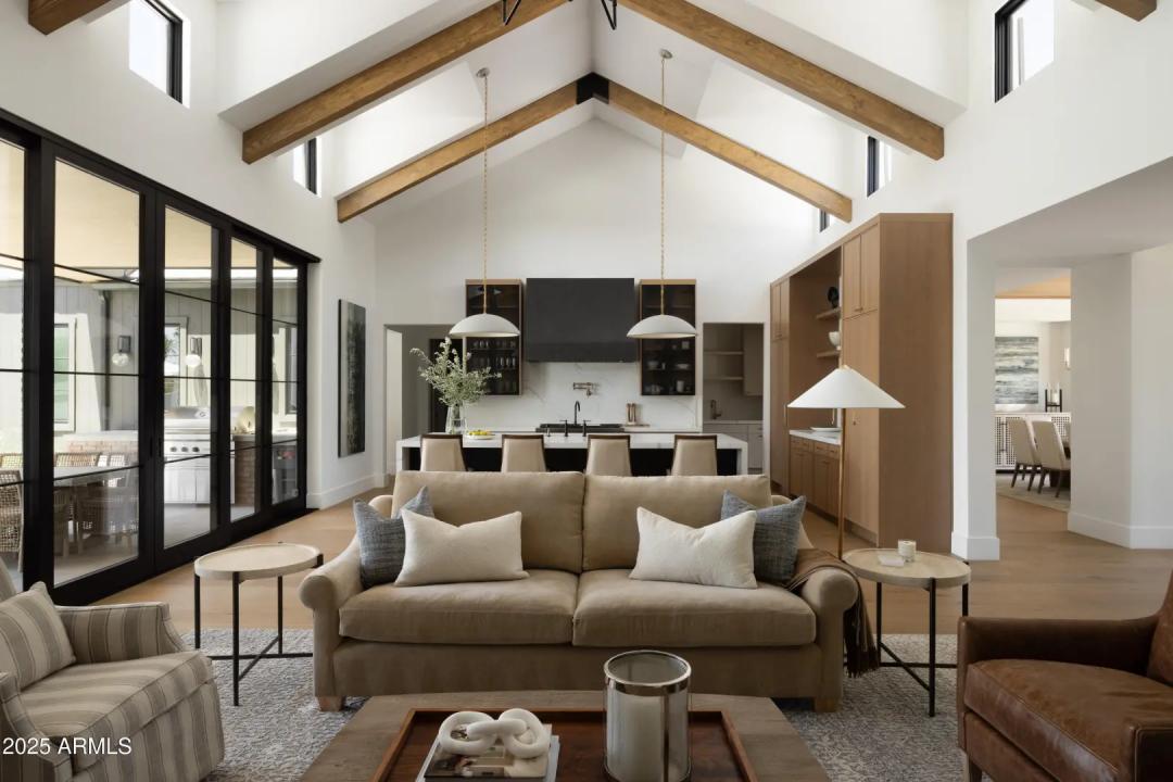 Real Estate Picture 3
