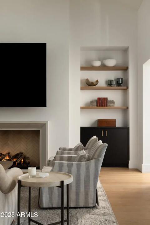 Real Estate Picture 30