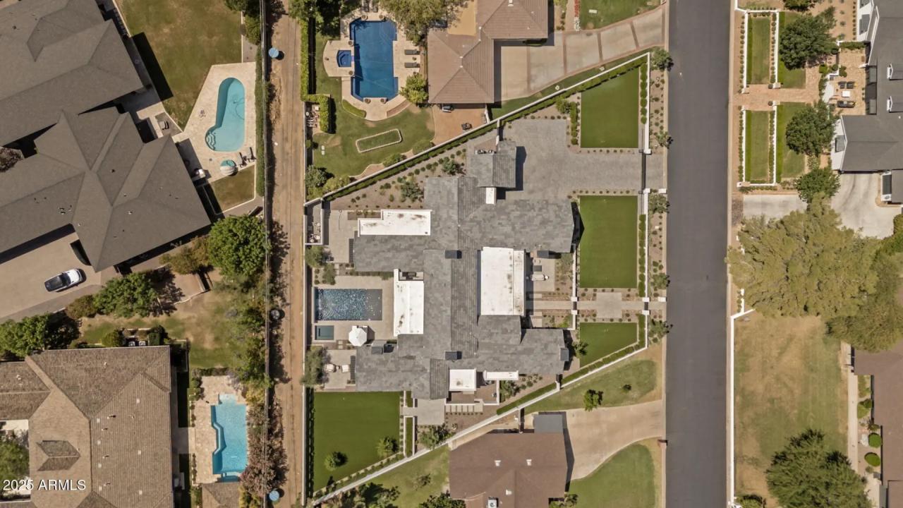 Real Estate Picture 37