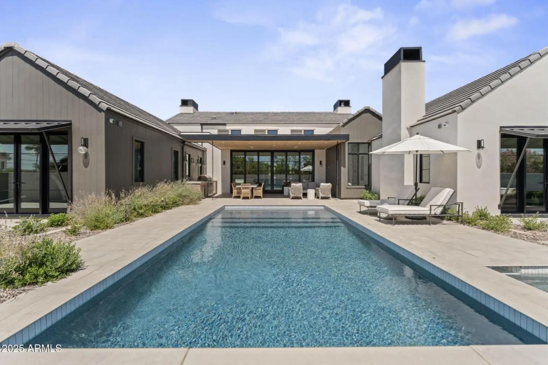 Real Estate Picture 36