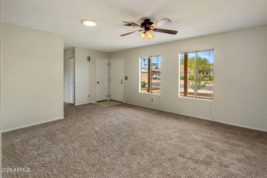 Real Estate Picture 3