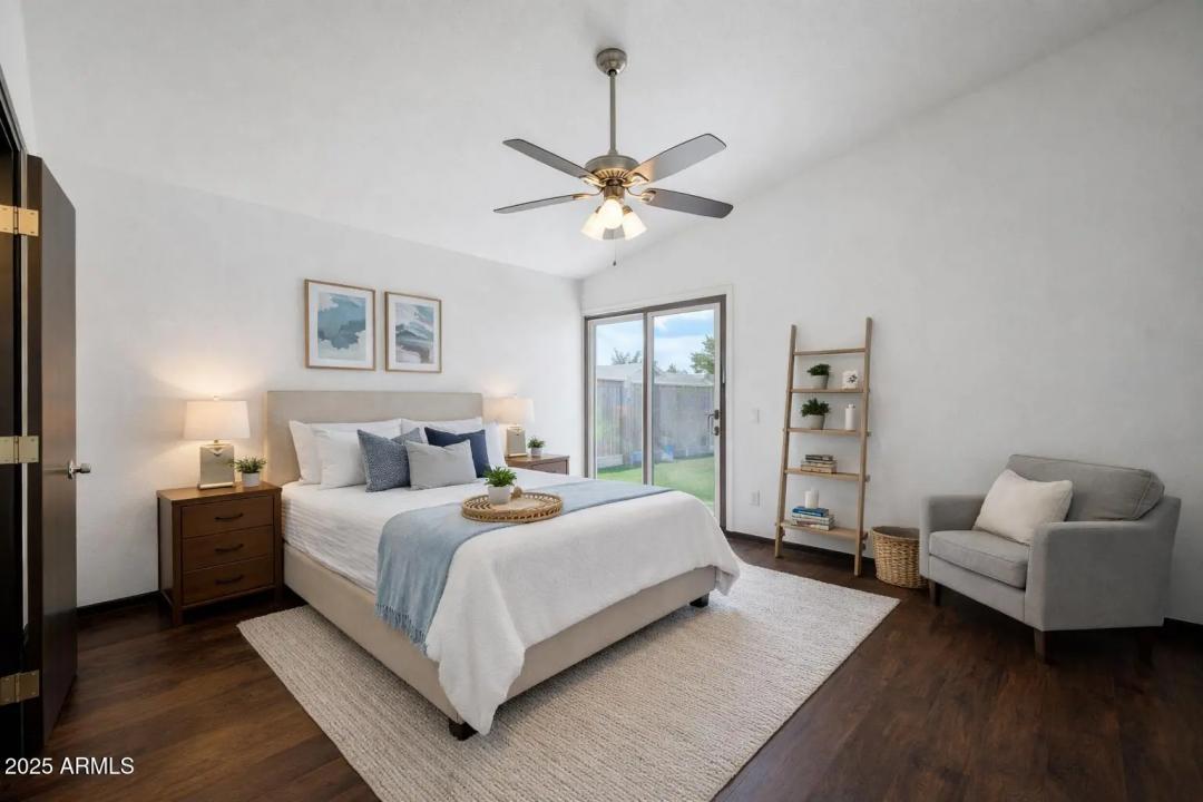 Real Estate Picture 14