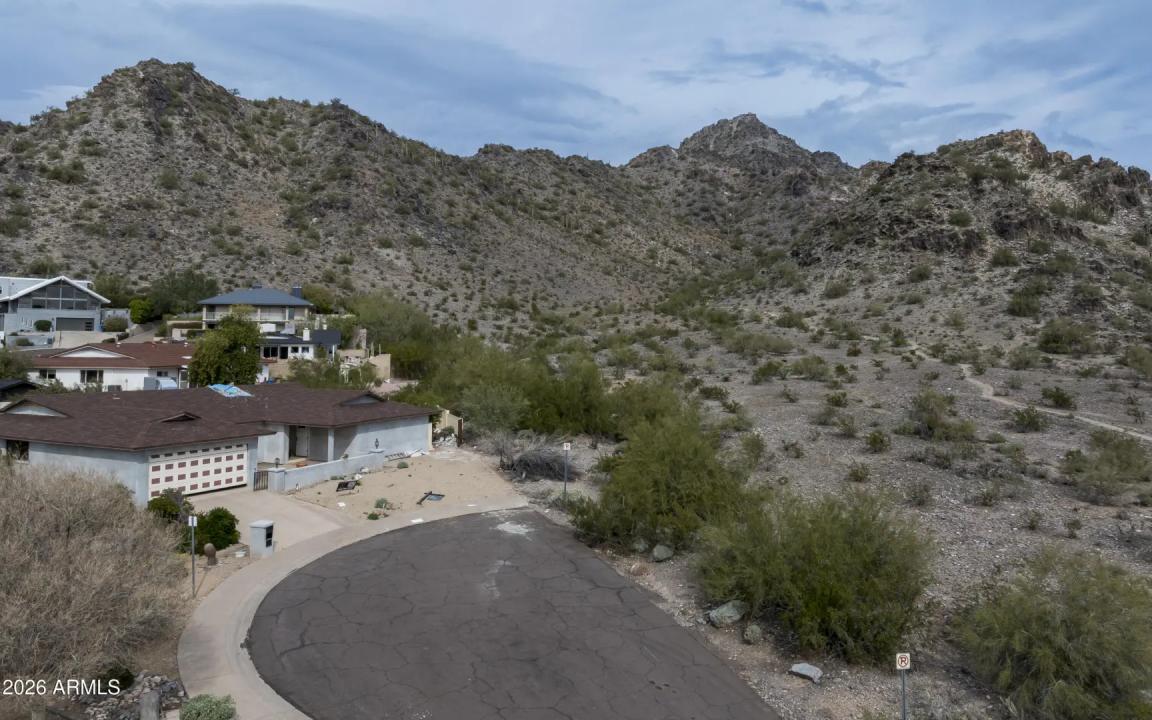 Real Estate Picture 2