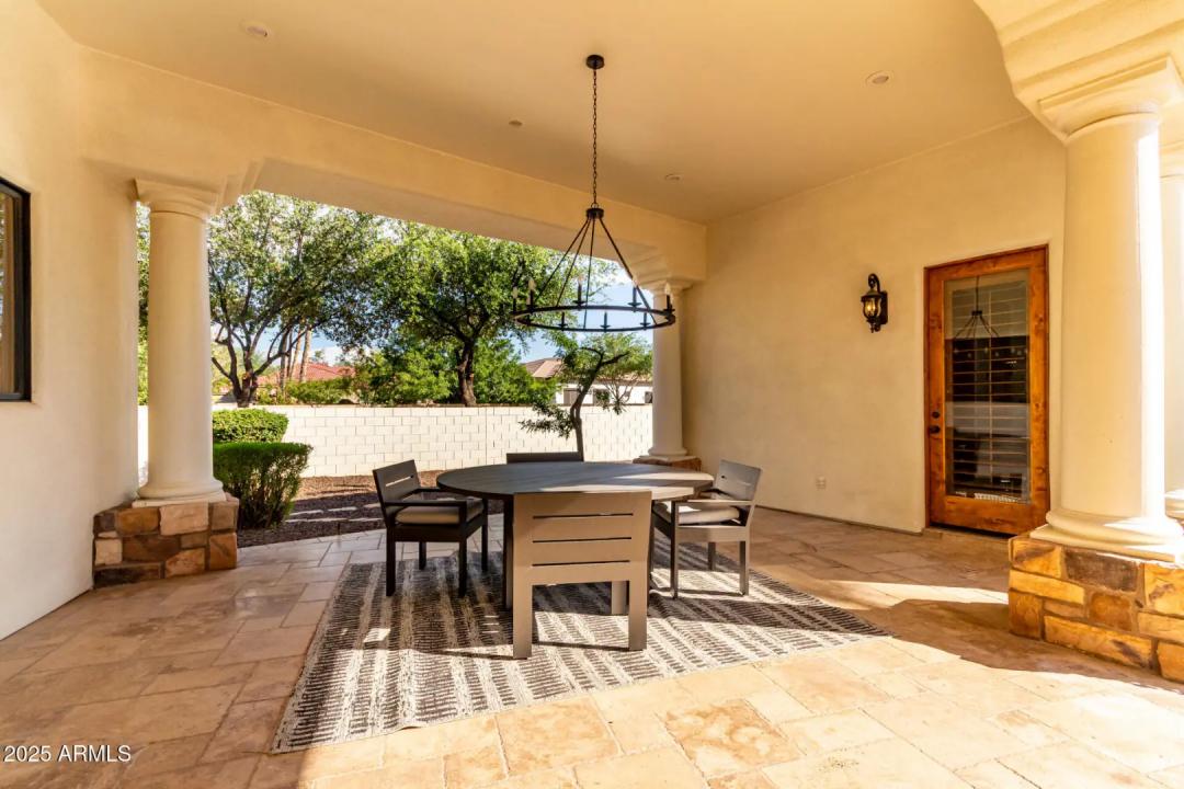 Real Estate Picture 95