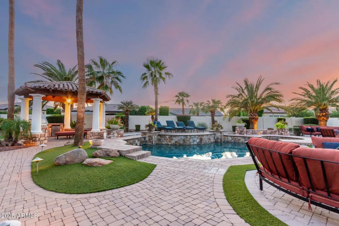 Real Estate Picture 103