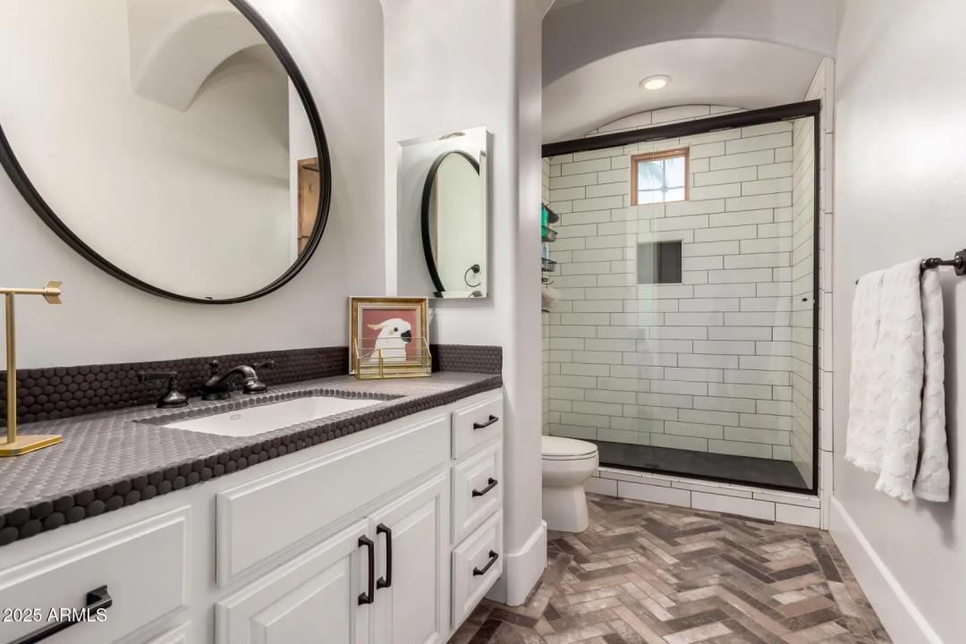 Real Estate Picture 87