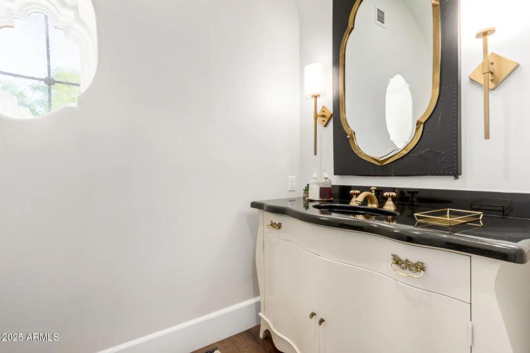 Real Estate Picture 76