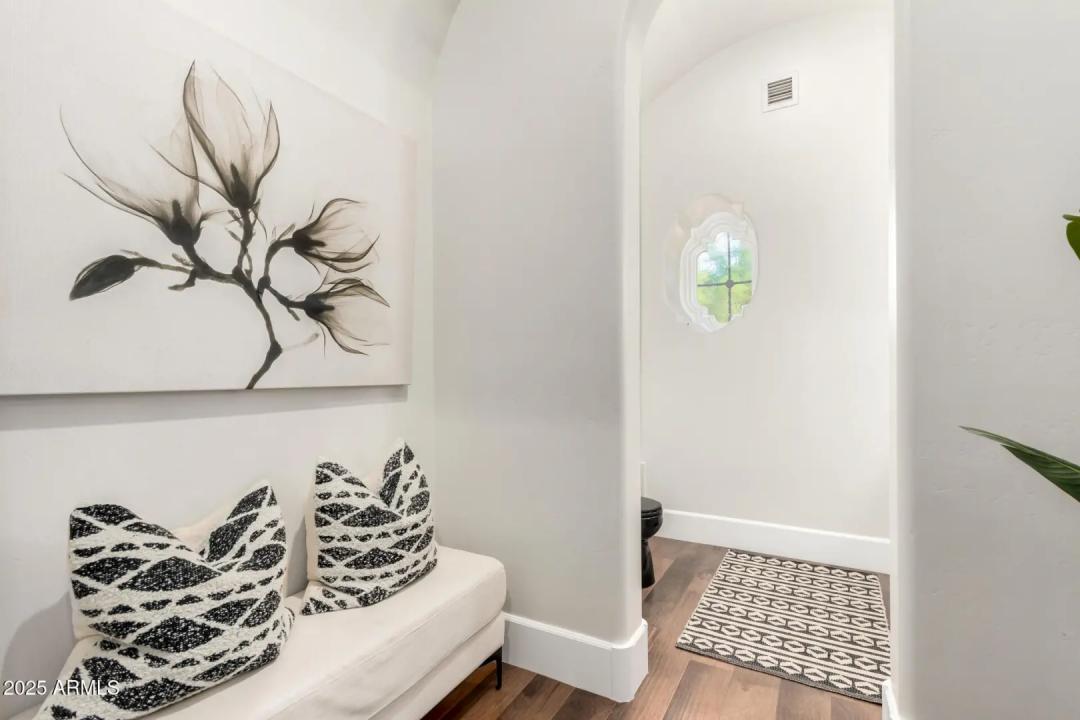 Real Estate Picture 75