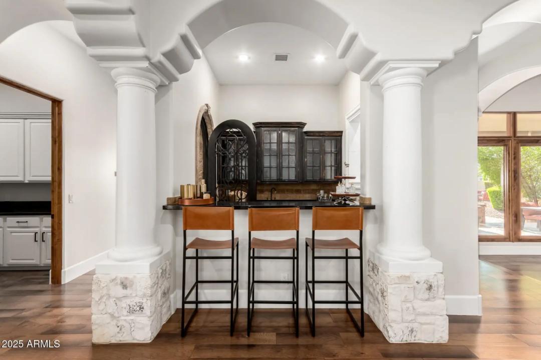 Real Estate Picture 33