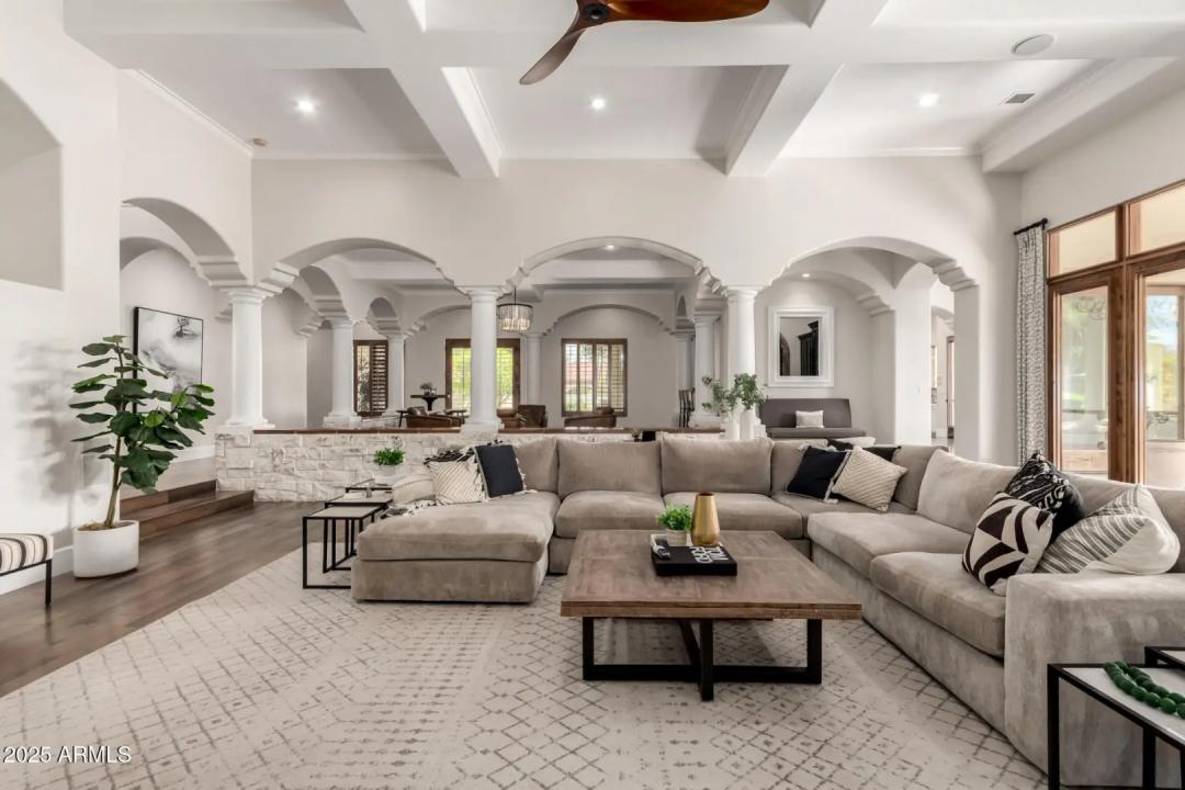 Real Estate Picture 22