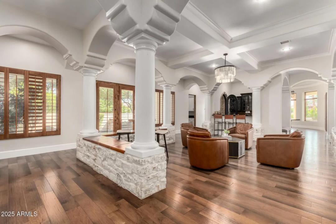 Real Estate Picture 28