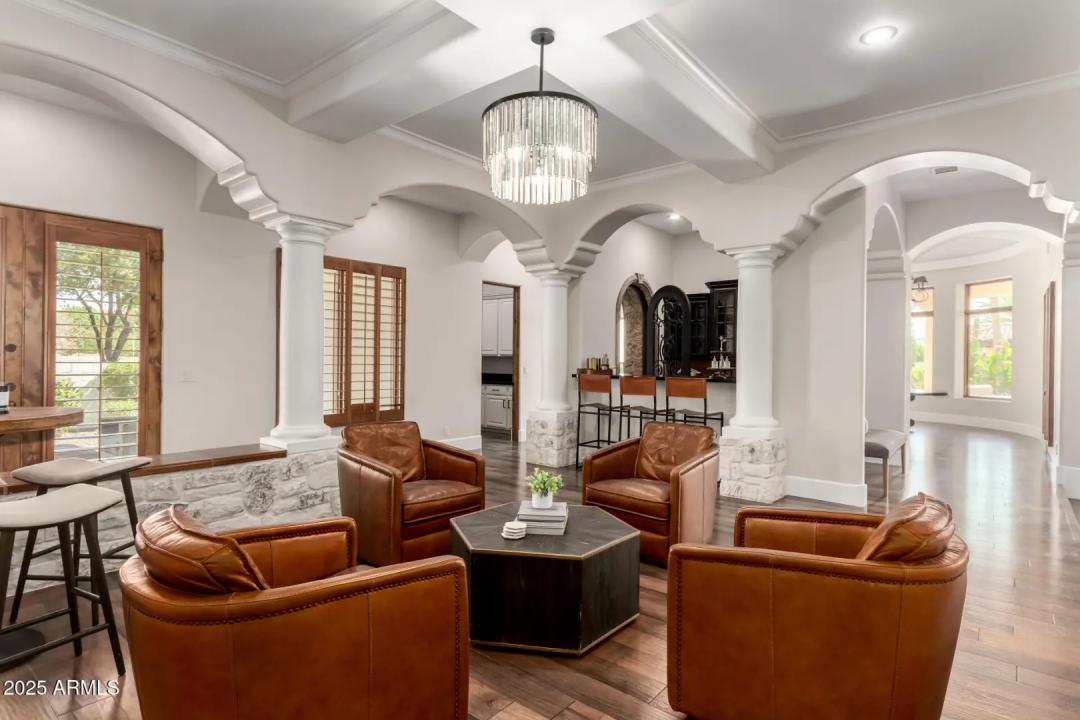 Real Estate Picture 30