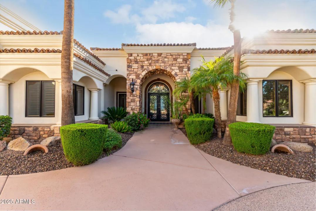 Real Estate Picture 14