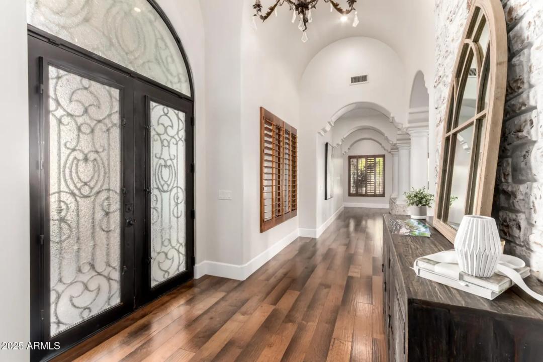 Real Estate Picture 15