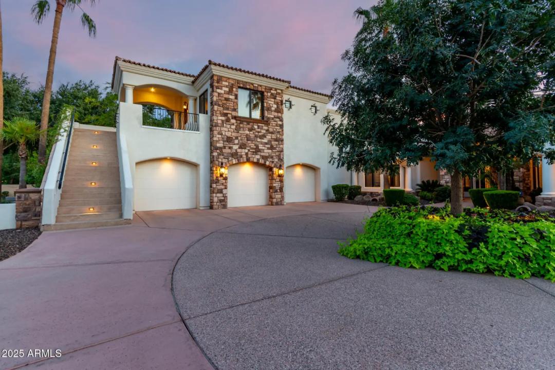 Real Estate Picture 9