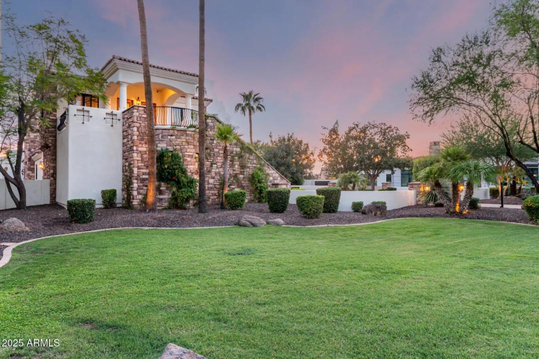 Real Estate Picture 1