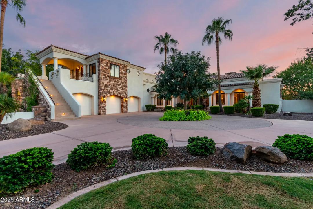 Real Estate Picture 8