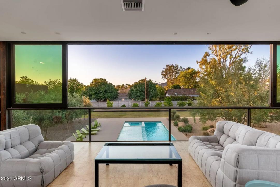 Real Estate Picture 6